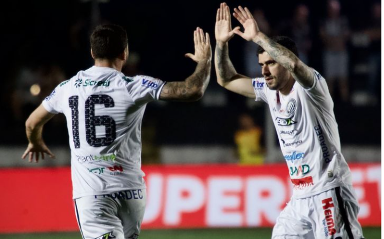 Operário-PR vence o lanterna Guarani e fica perto da vaga na Série B em 2025