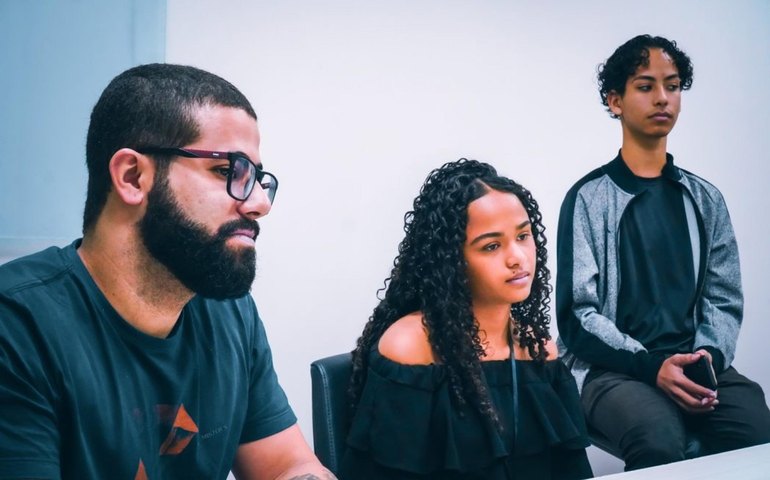 Pesquisadores do ensino médio apoiados pelo Estado participam do Trakto Show