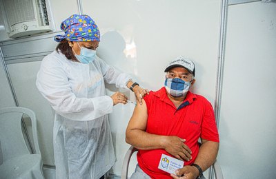 Arapiraca: Cerca de 40% da população adulta já recebeu a primeira dose da vacina contra a Covid-19