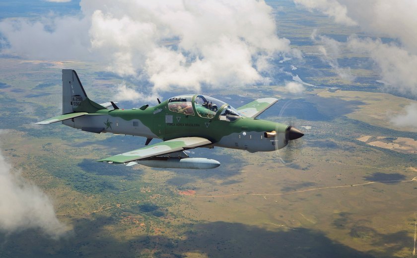 FAB intercepta aviões com 1,1 tonelada de cocaína no Mato Grosso do Sul