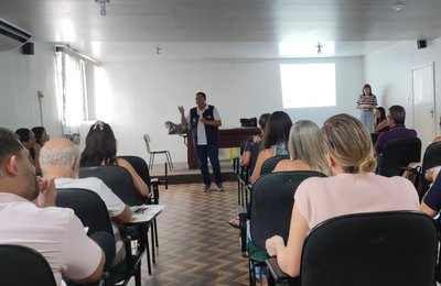Novo modelo de financiamento do SUS é apresentado para médicos e enfermeiros de Penedo
