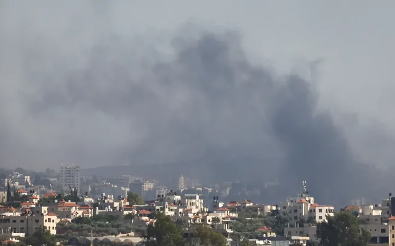 Ofensiva aérea de Israel no Líbano é a 'mais intensa' fora de Gaza nos últimos 20 anos, diz grupo de monitoramento