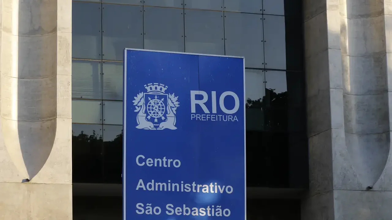 Pasta criada em janeiro pela prefeitura tem a missão de levar serviços essenciais aos grandes complexos do Rio