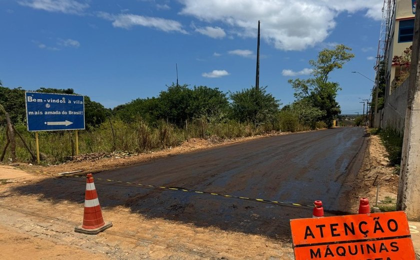 Investimentos em pavimentação avançam em Penedo com asfalto e reparos nas vias públicas