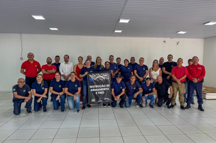 Inspetores e subinspetores da Guarda Municipal finalizam curso de Instrução de Armamento e Tiro