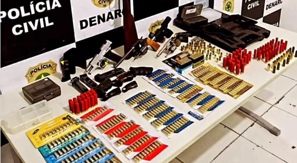 Pai e filhos suspeitos de traficar armas e munições são preso em São Cristóvão / Foto: Foto: SSP/SE