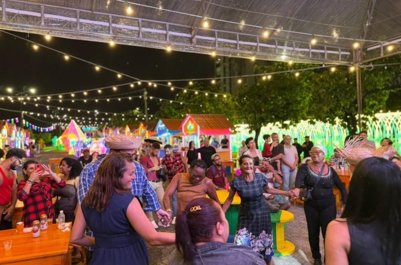 Turistas e moradores se encantam com a Vila de São João de Jaraguá: 'Está maravilhoso'