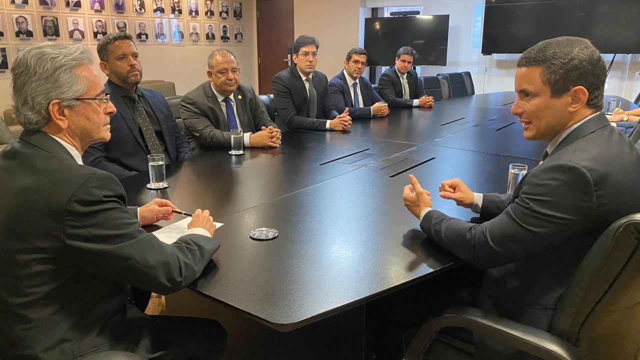 Delegado-geral da Polícia Civil visita Tribunal de Justiça para reforçar parceria no combate à violência