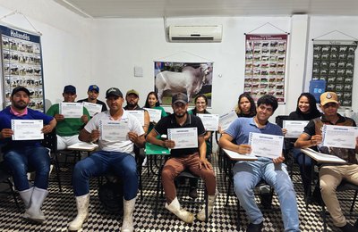 Curso de Inseminação Artificial em Bovinos fortalece a pecuária em Alagoas