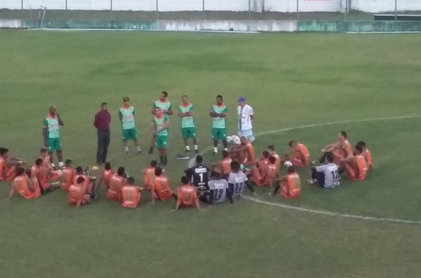Na reapresentação do Coruripe após goleada, reunião e trabalho regenerativo