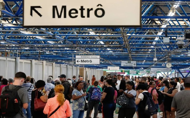 Greve no Metrô de SP continua pelo 2º dia após impasse em negociação