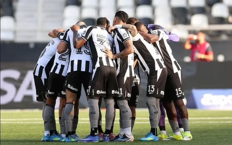 Botafogo recebe novo transfer ban indefinido e soma três punições na Fifa