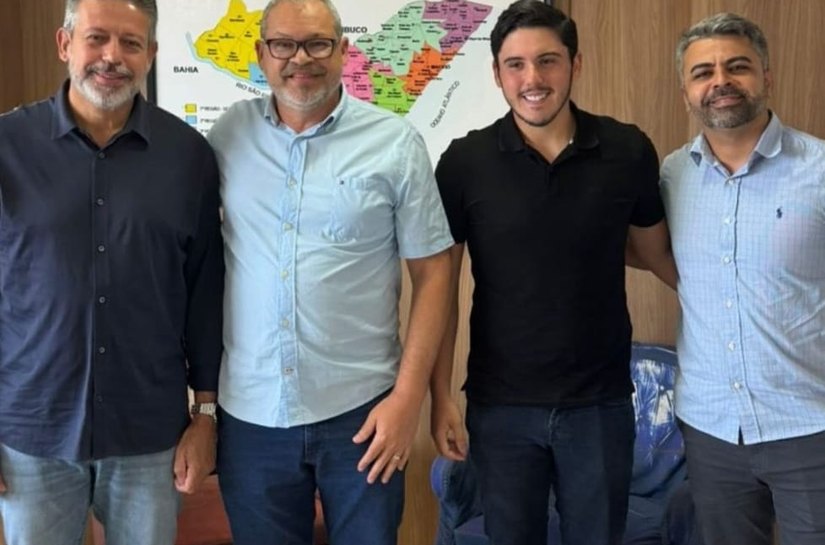 Prefeito Dário sela compromisso em Feira Grande e reforça projeto de Arthur ao Senado e de Álvaro Lira à Câmara Federal