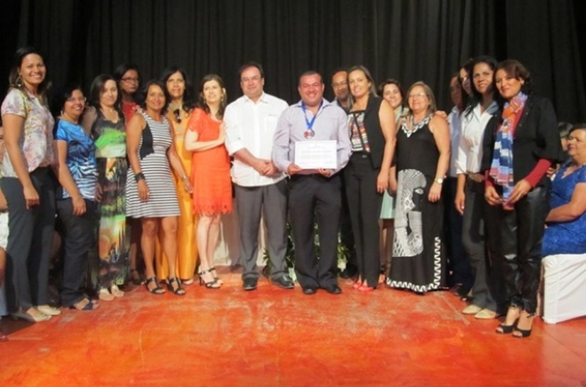 Servidores da Educação serão homenageados em Arapiraca, sexta (14)