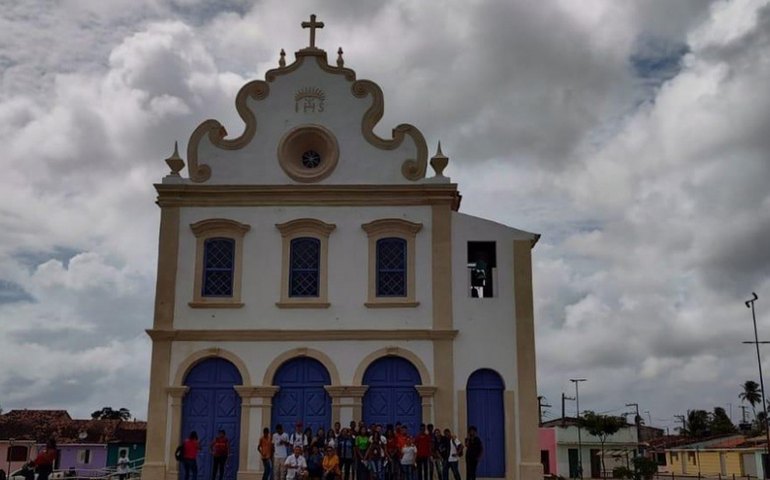 Aula de campo incentiva estudantes a reconhecer patrimônios artístico e cultural