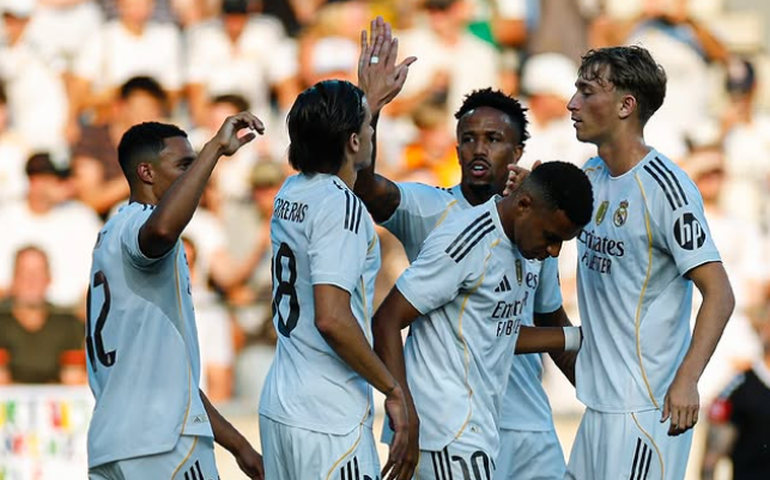 Com gols de Militão e Rodrygo e show de Mbappé, Real Madrid goleia WSG Tirol em amistoso