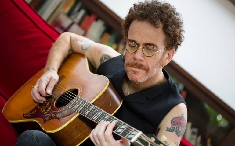 Nando Reis expõe em podcast conflitos dos Titãs e saída gradual de integrantes