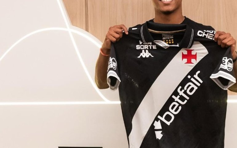 Matheus França desembarca no Rio e inicia trajetória no Vasco: 'Vou me doar 100%'