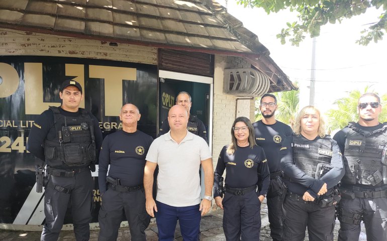 Sindpol presta apoio aos policiais da Oplit que iriam trabalhar dentro de contêiner da Prefeitura
