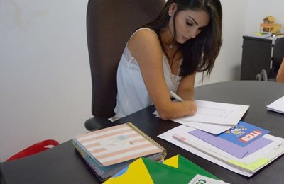 Thaise Guedes é a deputada que mais apresentou projetos de lei na ALE em 2017    