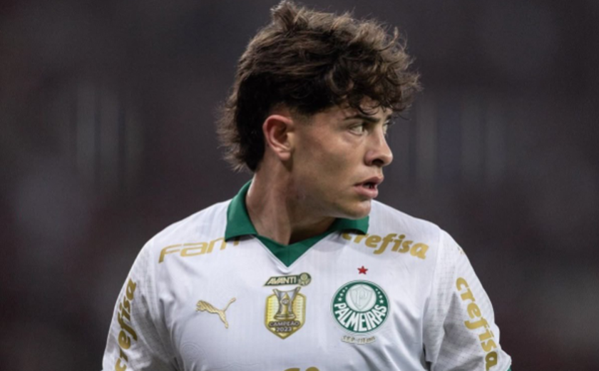 Giay participa normalmente de treino do Palmeiras para jogo em casa com Atlético-MG