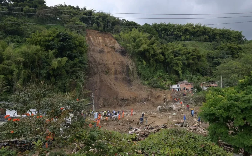 Governo brasileiro lamenta mortes em eslizamento de terra na Colômbiad