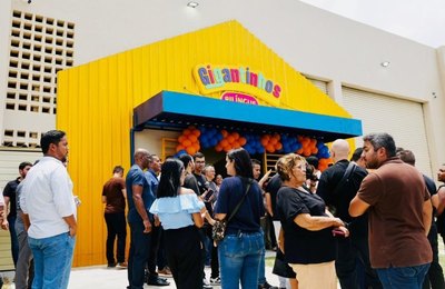 Comunidade escolar comemora entrega de novo Gigantinho Feitosa