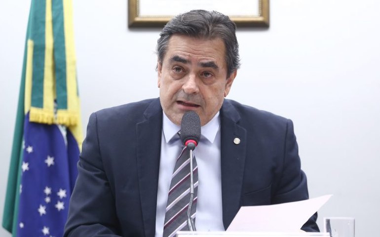 Comissão debate crise do setor leiteiro e possível concorrência desleal