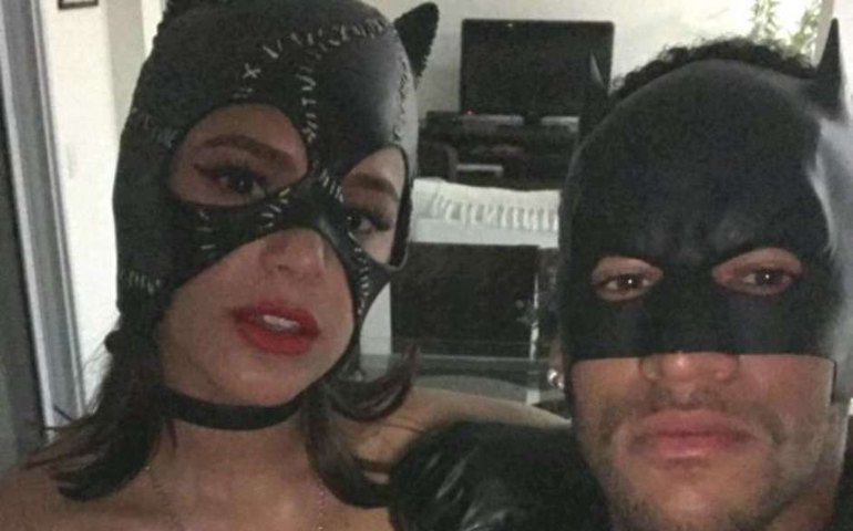 Famosos curtem foto de Bruna Marquezine e Neymar