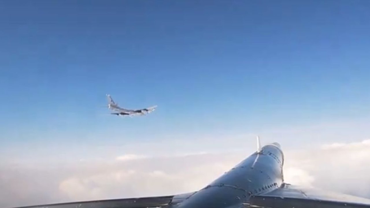 EUA e Canadá interceptam bombardeiros russos e chineses operando juntos perto do Alasca