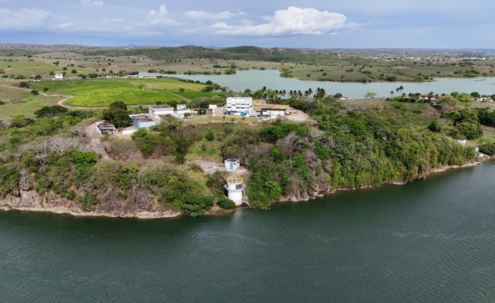 Imagem das obras de implantação da adutora em São Brás; estrutura possui 7 km de extensão