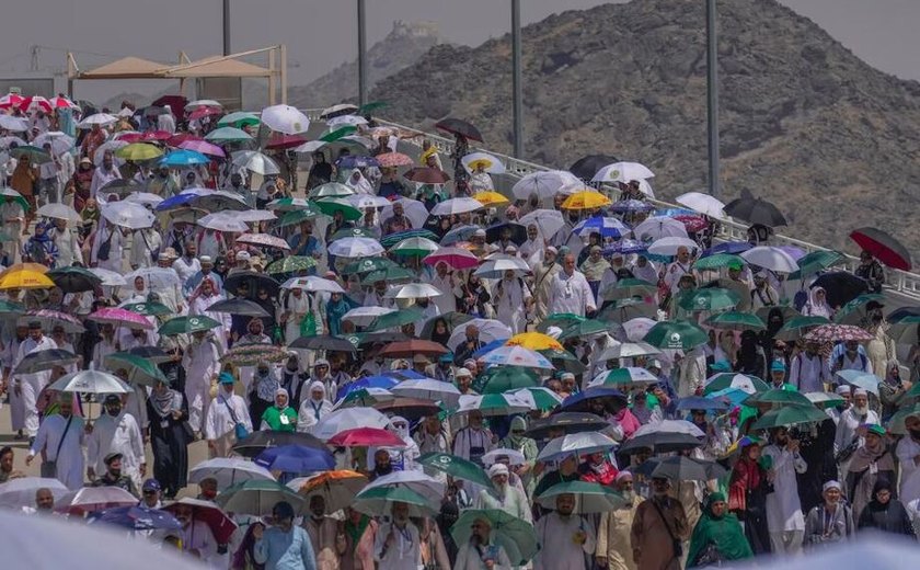 Peregrinos relatam problemas por calor extremo durante o hajj em Meca; número de mortes passa de mil