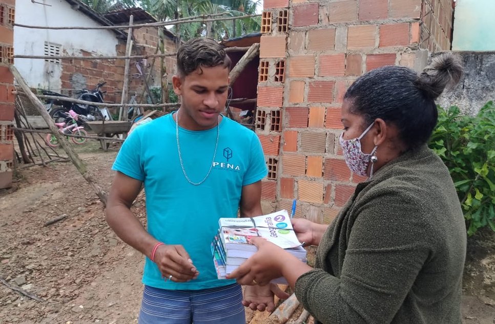 SEDUC ENTREGA LIVROS / Foto: SEDUC