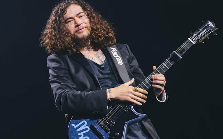 Whindersson Nunes esgota duas sessões no Espaço Unimed com o espetáculo “Isso Definitivamente Não é um Culto”