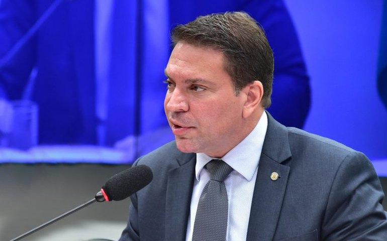 Comissão aprova equiparação de ações de facções e milícias a atos de terrorismo