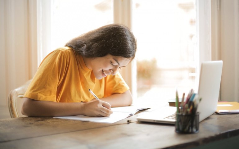 Dia do Estudante: saiba como organizar os estudos na reta final do Enem