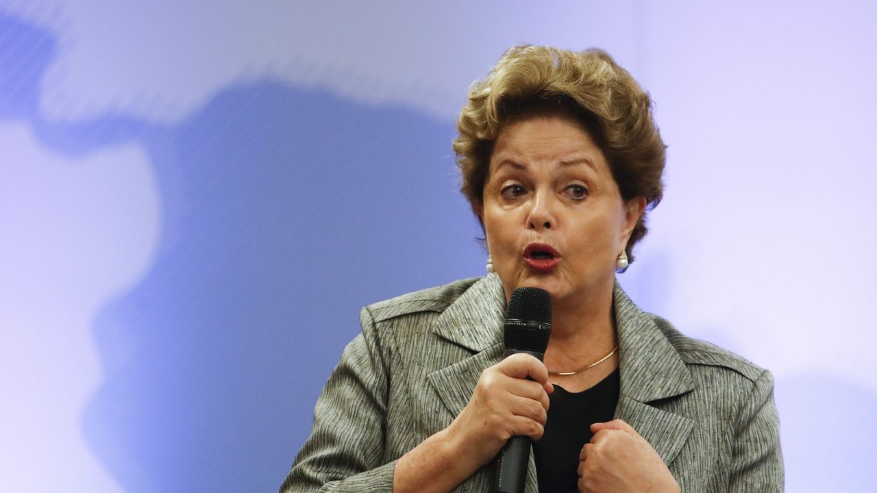 Dilma recebe alta do hospital e retoma trabalho no banco do BRICS