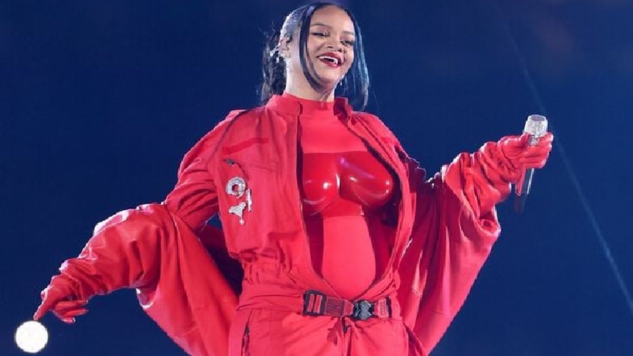 Rihanna escondeu a gravidez durante os ensaios para o Super Bowl, diz site