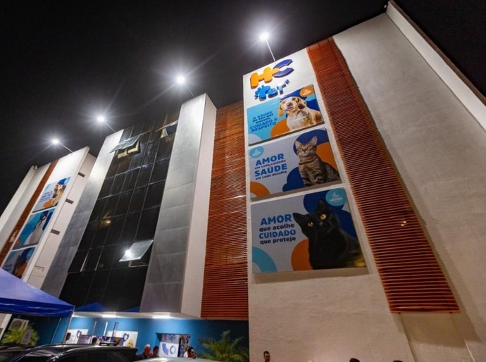 JHC entrega o maior hospital público veterinário do Nordeste e fortalece causa animal em Maceió