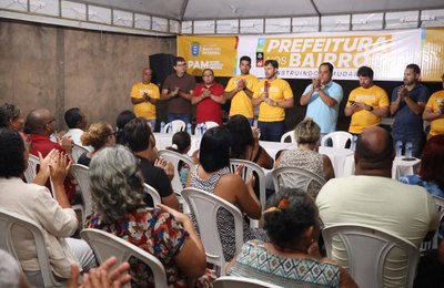 Prefeito Cacau atende às demandas da comunidade através do Programa Prefeitura nos Bairros