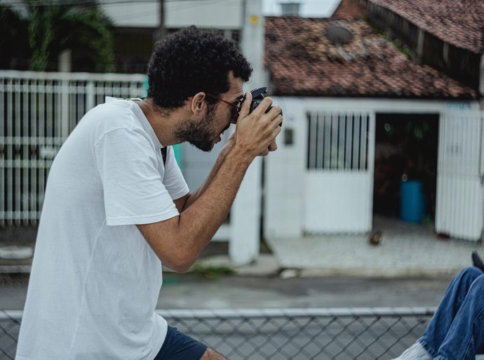 Alagoano Paulo Accioly brilha em exposição do Complexo Esportivo das Olimpíadas, em Paris