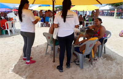 Uninassau Maceió conscientiza sobre descarte responsável de lixo nas praias