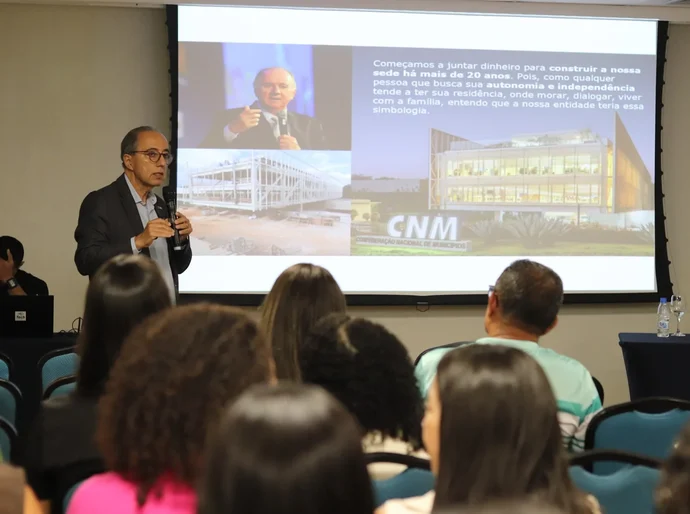 CNM realiza capacitação presencial em Maceió com apoio da AMA e reúne gestores municipais em cursos técnicos