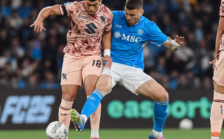 Napoli abre 3 pontos de vantagem no topo do Italiano após bater Torino com gols de McTominay