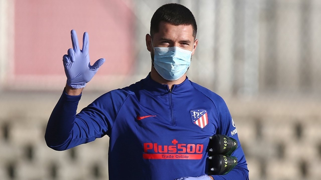 Liga espanhola anuncia casos de jogadores com covid-19, mas não mudará planos