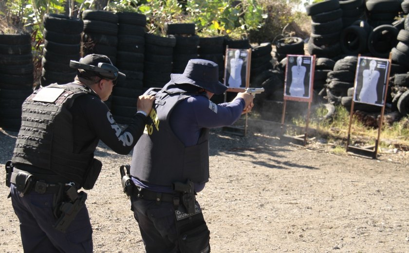 Armamento e tiro: guardas municipais fazem capacitação