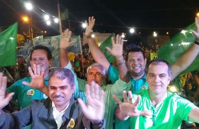 Pecados de Padre Eraldo afastam aliados e provocam colapso na gestão, em Delmiro