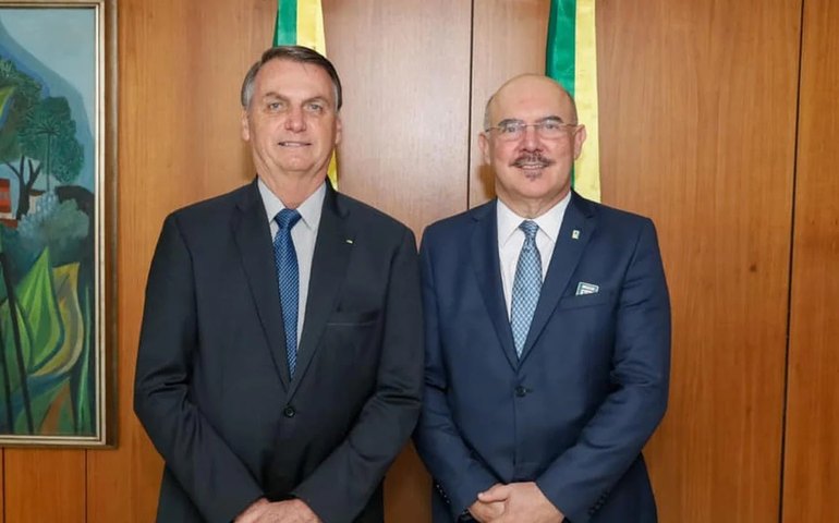 Bolsonaro diz que Milton Ribeiro foi ‘preso injustamente’