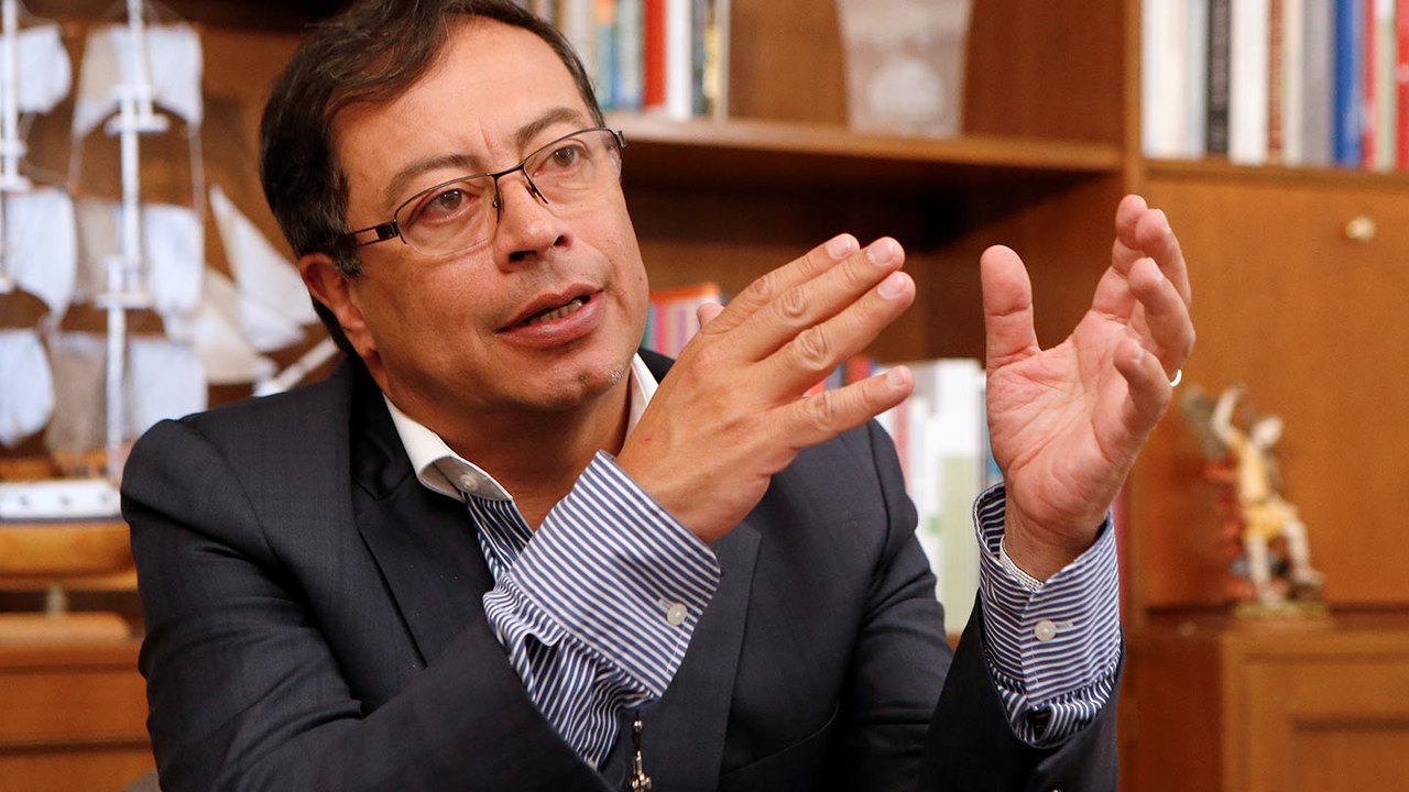 Prefeito de Bogotá sugere banho a dois e presidente decreta feriado por falta de água