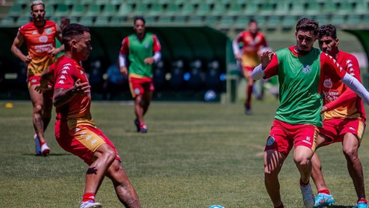 Além de Bruno José, Guarani perde Matheus Barbosa para duelo direto contra o Criciúma